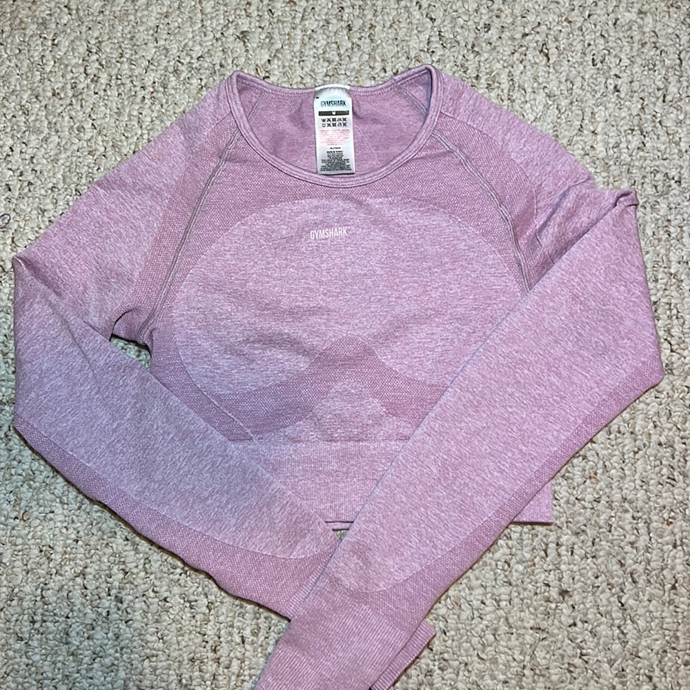 Gymshark light pink long sleeve cropped top. Size M